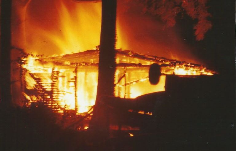 8. September 1989 - Das Vereinsheim brennt bis auf die Grundmauern nieder