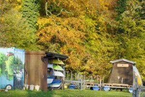 Herbst am Plöner See - Ascheberger Seglergemeinschaft
Die Bootsstege sind abgebaut und das Gelände für den Winter vorbereitet. Herbst am Plöner See - Ascheberger Seglergemeinschaft
